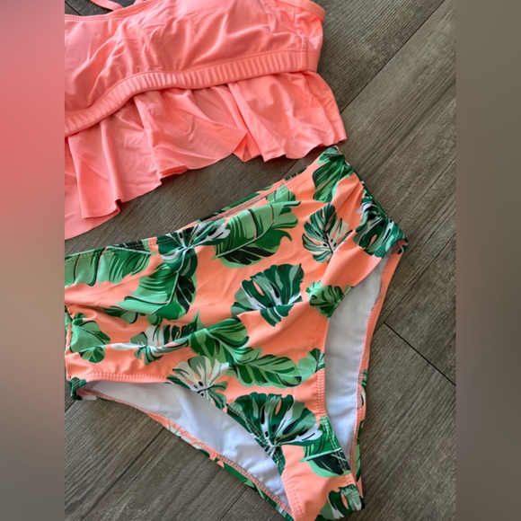 LAST PRICE🍒🤍 AMAZON tropical print swimming set 🧡 - Picture 10 of 13